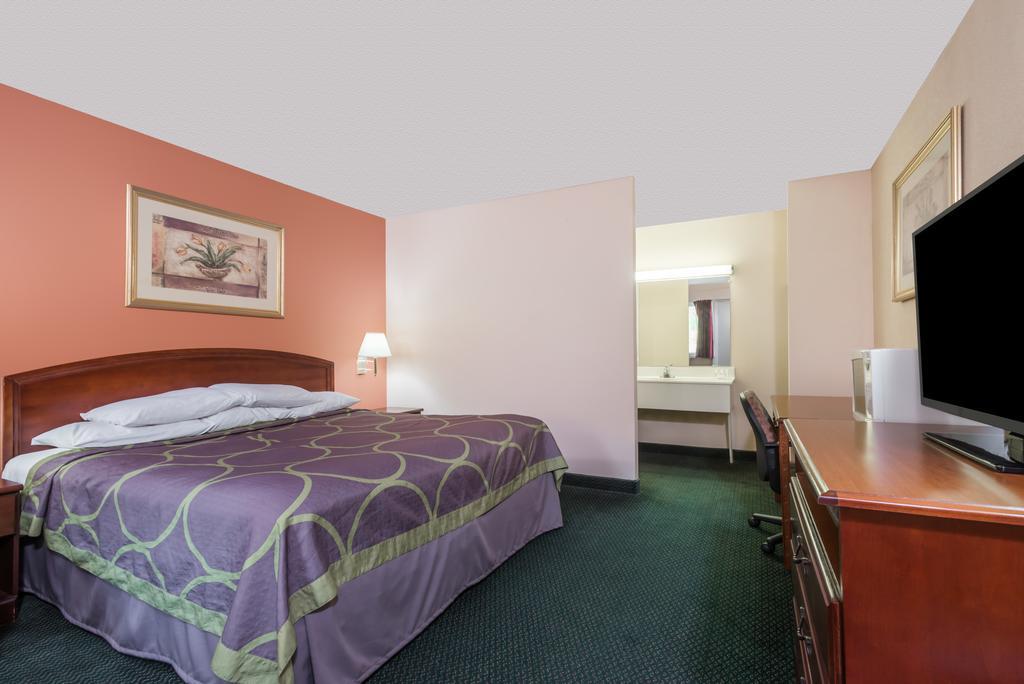 Days Inn By Wyndham Lenox Ma Room photo